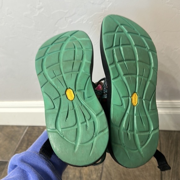 Chaco green and purple sandals size 8 - Picture 7 of 9